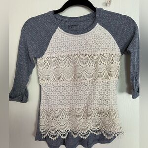 Girls size 14 Arizona brand shirt with lace front detail